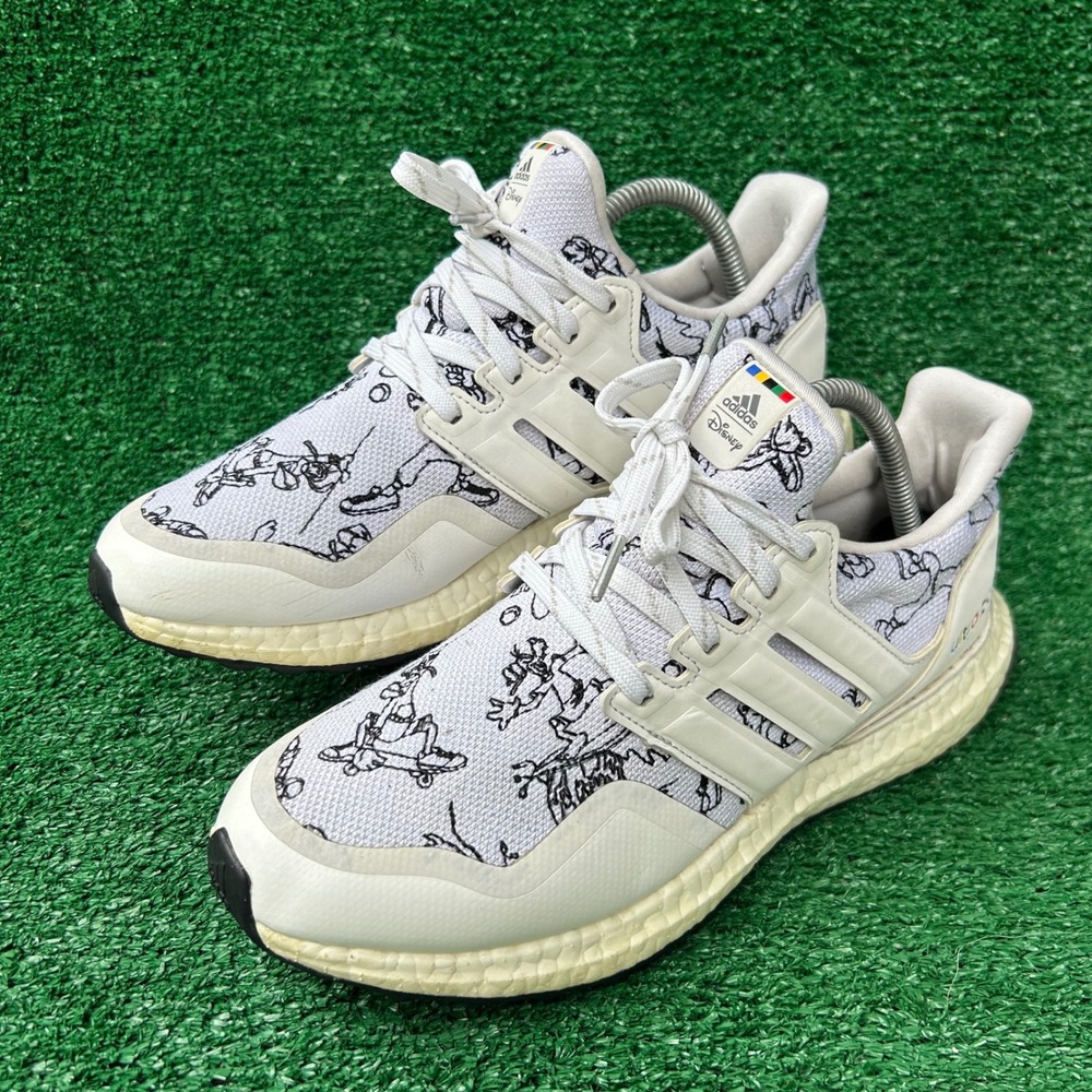 Adidas Ultraboost DNA Disney Goofy White Black FV6049 Mens Size 8 Shoes